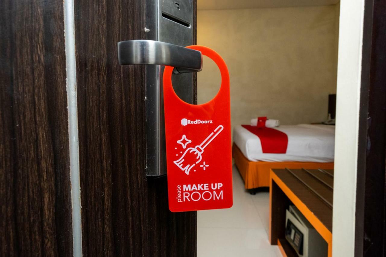 Reddoorz @ Pelita Raya Rappocini Hotel Macáçar Exterior foto